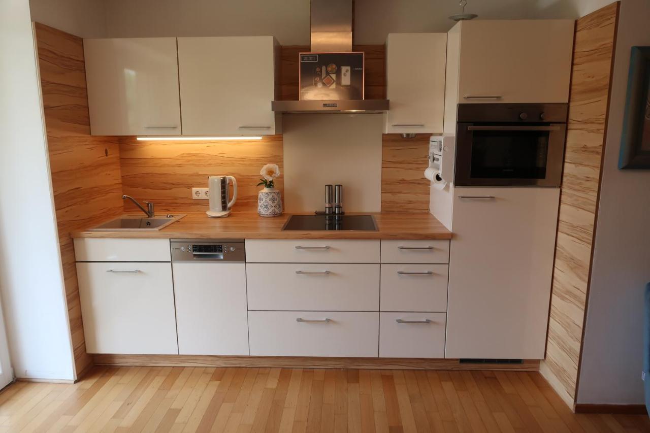 Apartment Im Rosentraum Mit Privater Terasse Баден-Баден Екстериор снимка